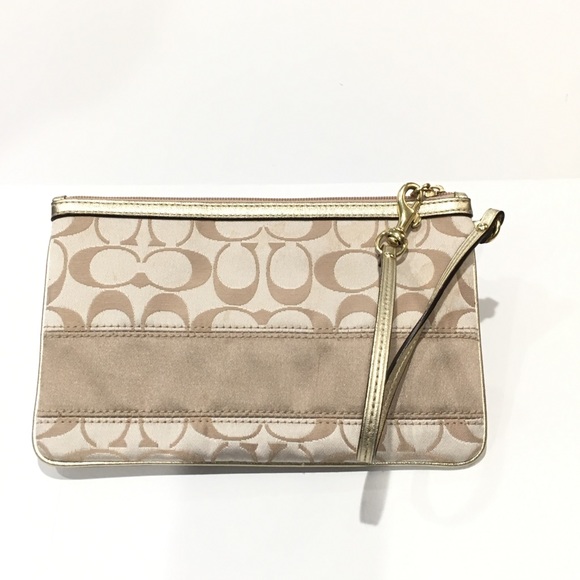 Coach wristlet - Picture 1 of 4